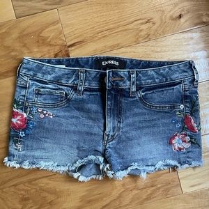 Express embroidered Shorts. NWOT